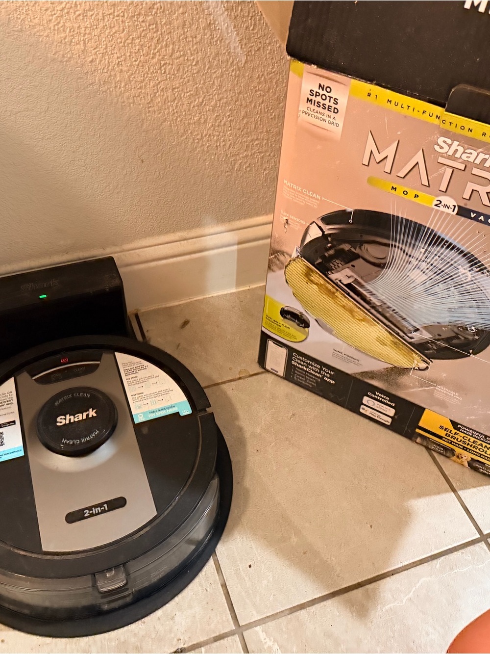 Shark 2-in-1 Robot Vacuum & Mop – Black and Gray